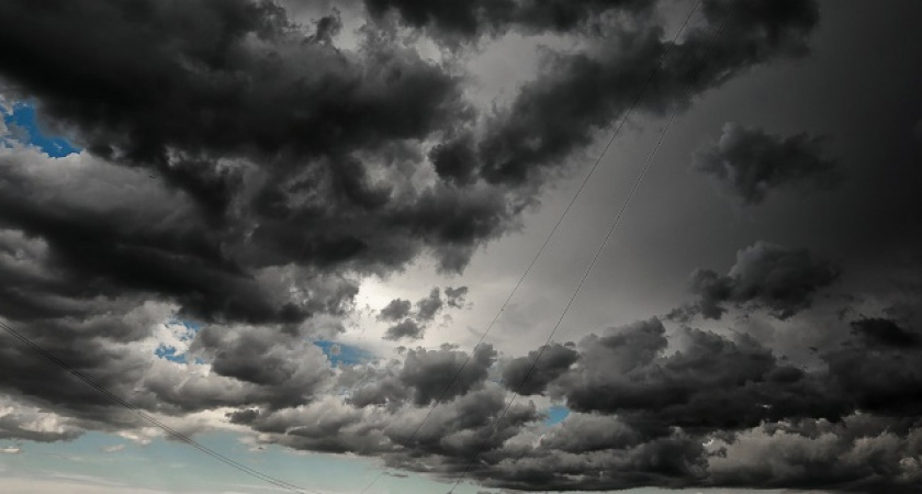 Лениво и тяжко плывут облака. Погода в Оренбурге на 17 августа