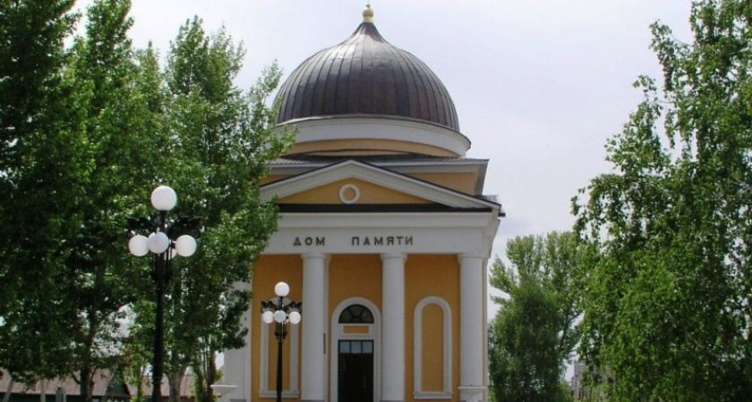 Почетные оренбуржцы. В Доме памяти открывается ежегодная выставка