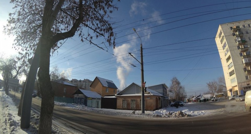 Прорыв. Фото аварии на теплотрассе в центре Оренбурга от Сергея Кутимского