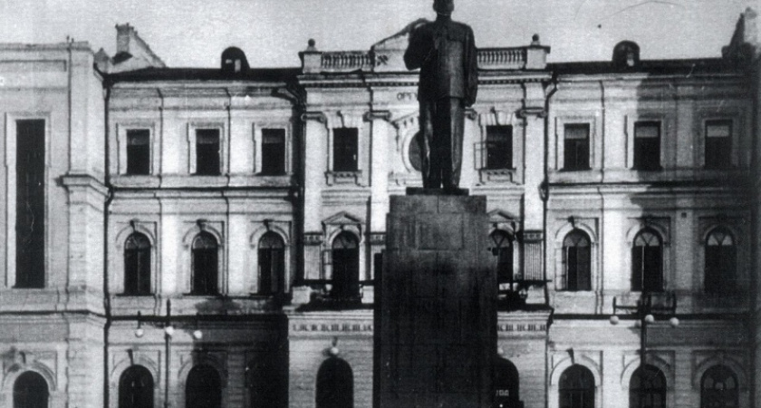 Чьей работы Сталин? Надежда Кутафина о памятнике вождю на привокзальной площади