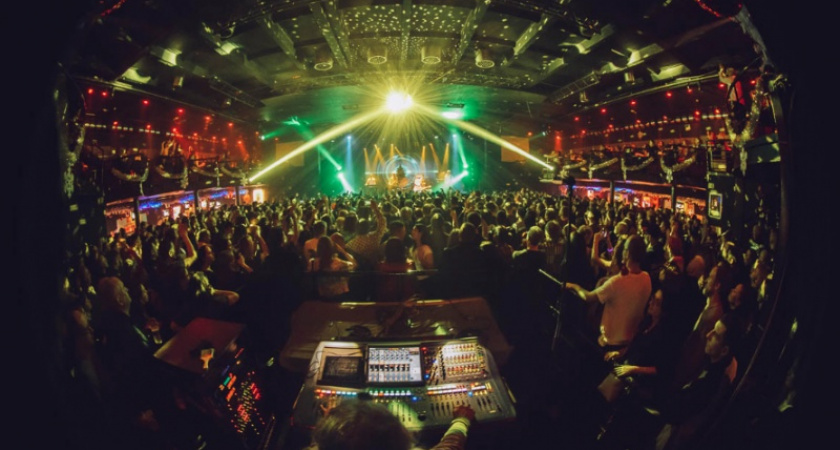 Искры и канкан. 6 февраля в Оренбурге выступит группа «Пикник»