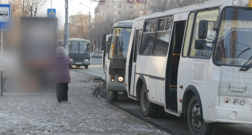 Рейды. Почему оренбургские автобусы не заезжают в карманы остановок