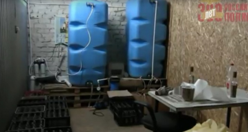 Горько от горькой. В Оренбурге обнаружен подпольный цех разлива алкоголя - Оренбург онлайн
