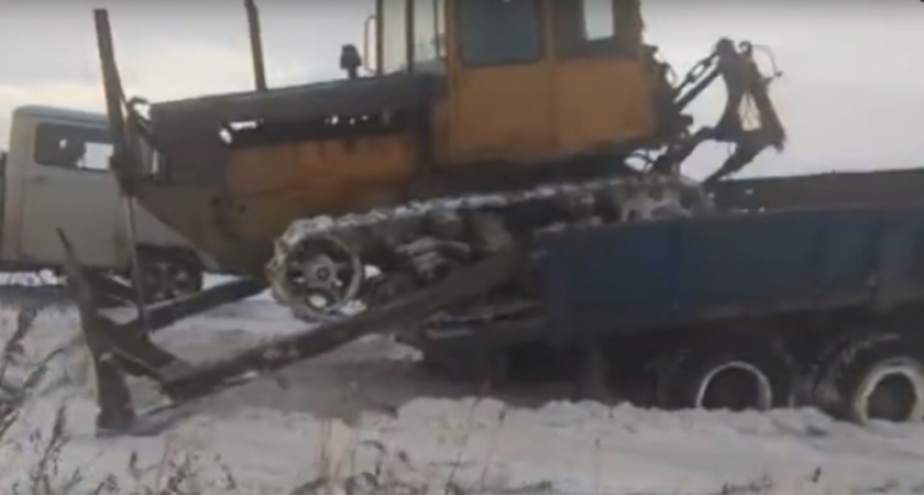 Летающие посылки, а теперь и прыгающие тракторы. Регион уникальных людей - Оренбуржье онлайн