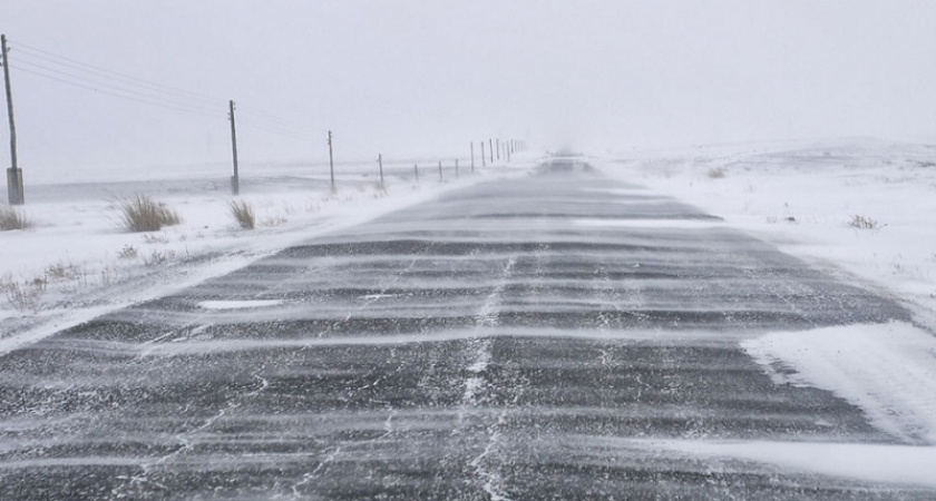 Предосторожность. Из-за плохой погоды Казахстан перекрыл трассы в Оренбургскую область