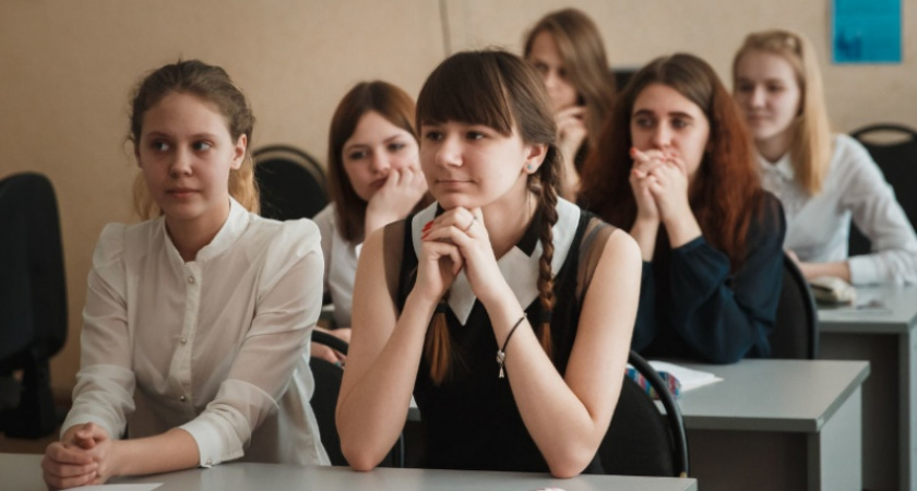 Домострой. Что думают оренбургские учителя об уроках “семейного уклада”