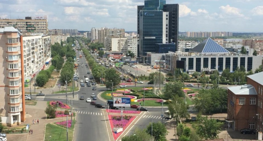 Сэкономили. Владимир Белов о цветочном благоустройстве Оренбурга