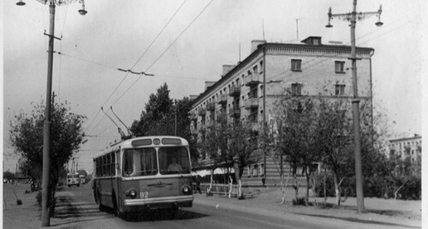 Что изображено на старом фото Оренбурга? Загадка дня, 30.07.18 г.