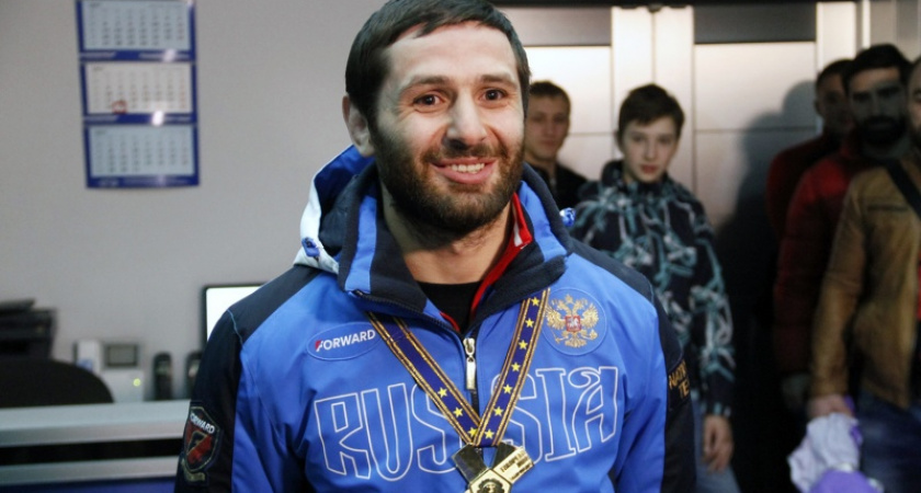 Удачи! Оренбуржец Роберт Мшвидобадзе примет участие в чемпионате мира по дзюдо