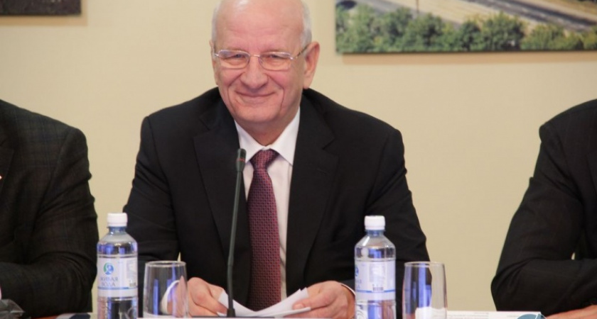 Берг троллит нас. Константин Шальнев о корректности вопроса про отставку