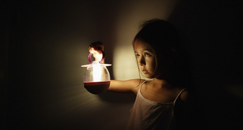 На ощупь. Информация об отключениях света в Оренбурге 16.11.18 г.