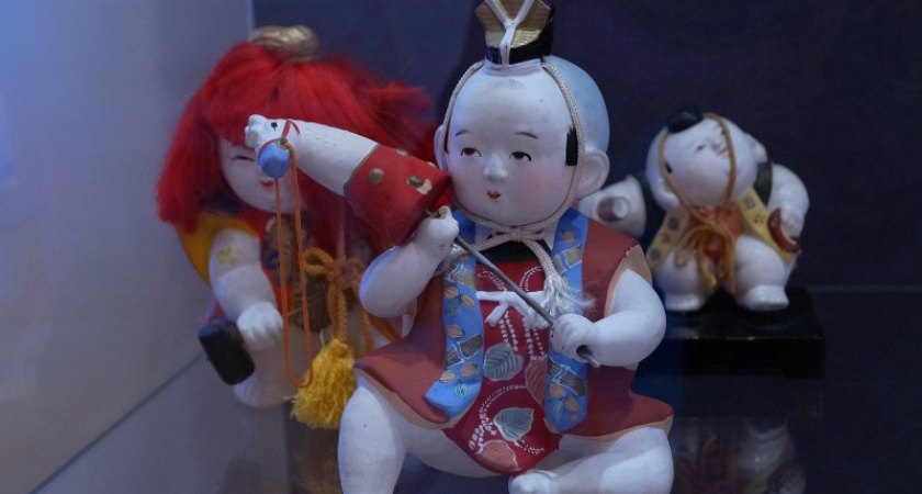 Ханива, кокэси и фукурума. Татьяна Абросимова об оренбургской выставке кукол из страны восходящего солнца