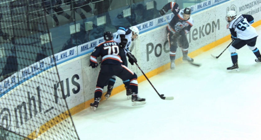 «Сарматы» против «Снайперов». Оренбургские хоккеисты одержали две победы