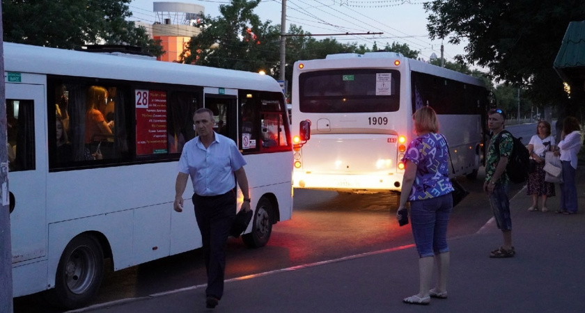 Владимир Беребин: "Пока чиновники управления пассажирского транспорта не будут ездить на работу на общественном транспорте, толку от их деятельности не будет"