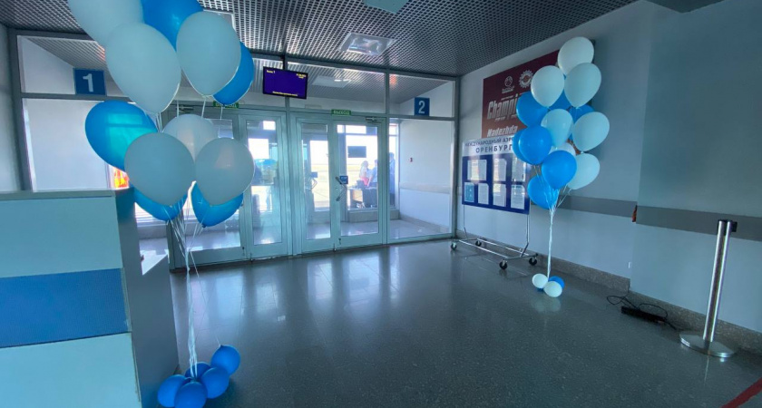 Взлётно-посадочную полосу оренбургского аэропорта официально открыли