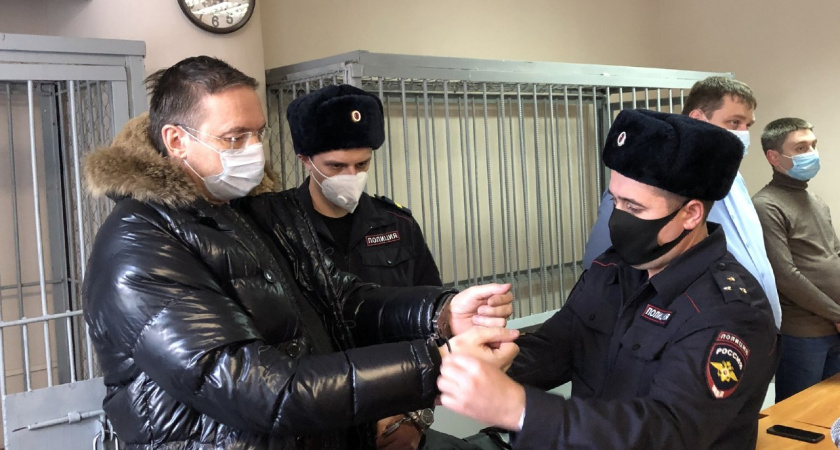 В Оренбурге суд вынес приговор экс-судмедэксперту Андрею Громову
