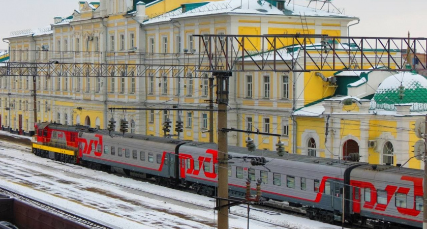 В Оренбурге перекрыли перрон на железнодорожном вокзале