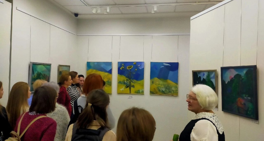 Родной край в пасторальной живописи: в Оренбурге проходит юбилейная выставка Марины Бусалаевой