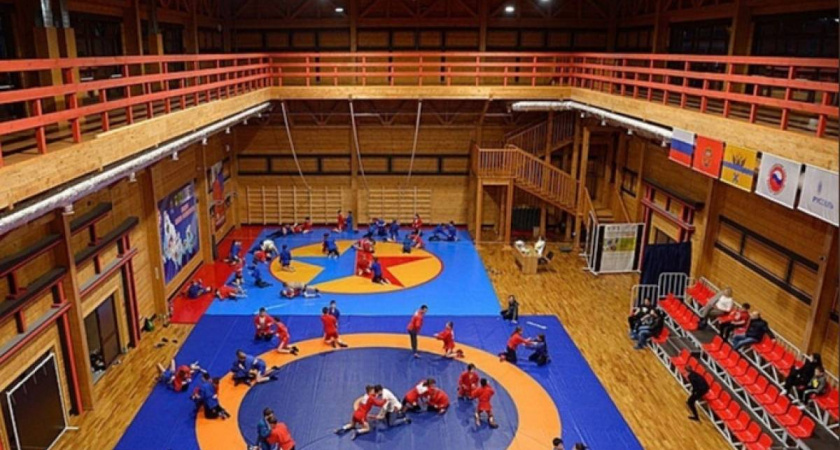 В трех школах Оренбурга откроют залы для самбо