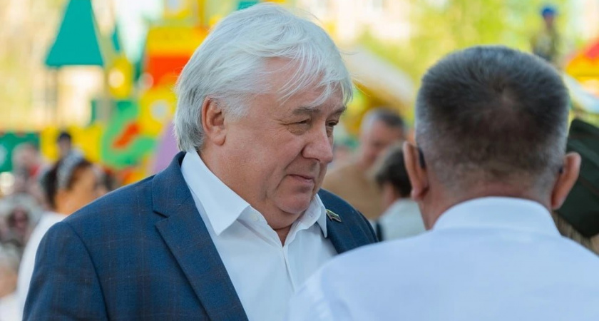 Из-за счетов в иностранном банке оренбургского депутата Законодательного собрания лишили мандата