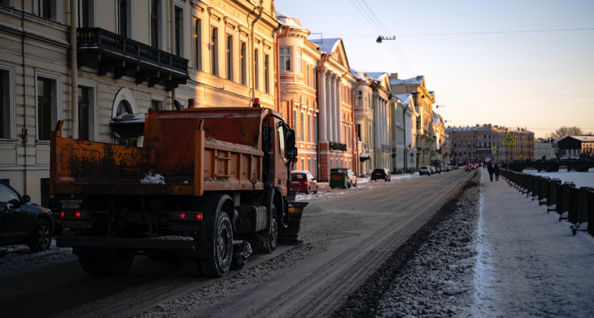 В Оренбурге автомобилистам запретили парковаться у контейнерных площадок