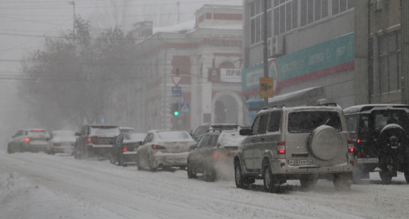 Жители Оренбурга обвинили в пробках неработающие светофоры