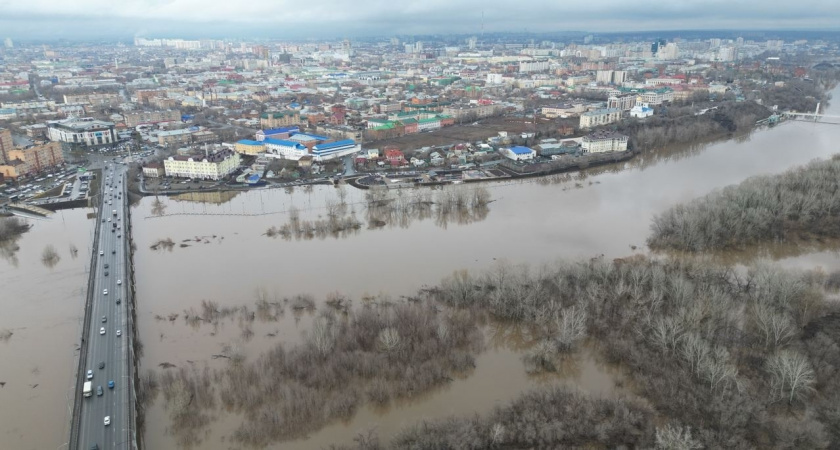 Минобороны направило военных в Оренбуржье для борьбы с половодьем