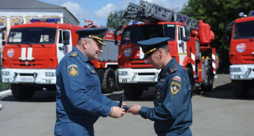 Глава МЧС передал спасателям из Оренбуржья новую технику