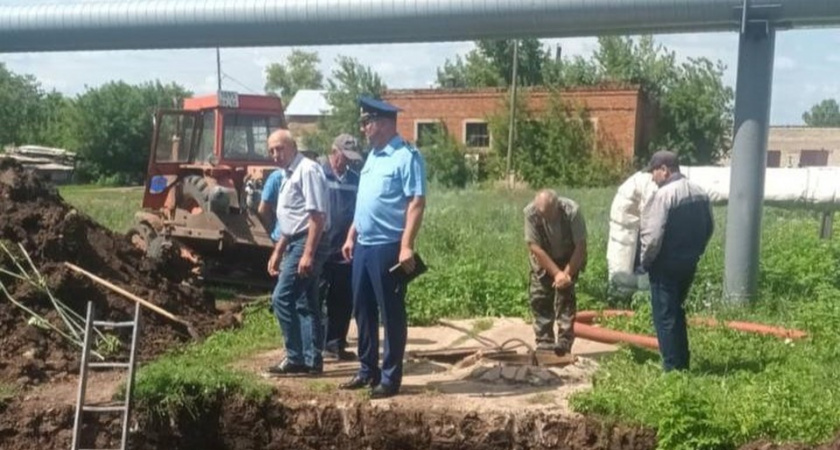 В Тюльганском районе прокуратура потребовала ремонта водопровода