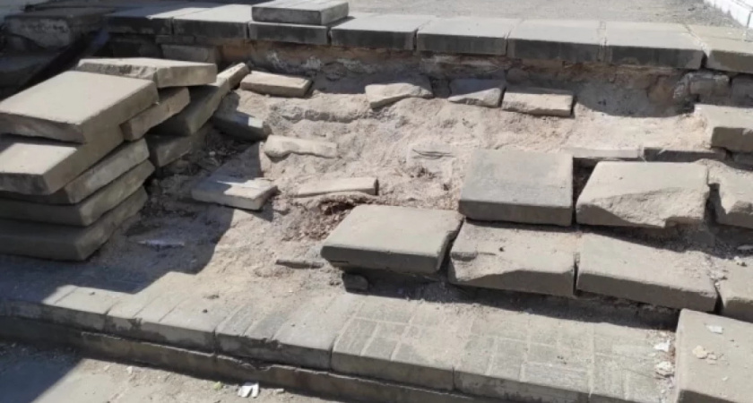 Администрация Оренбурга не назвала срок ремонта перехода на ул. Пролетарской