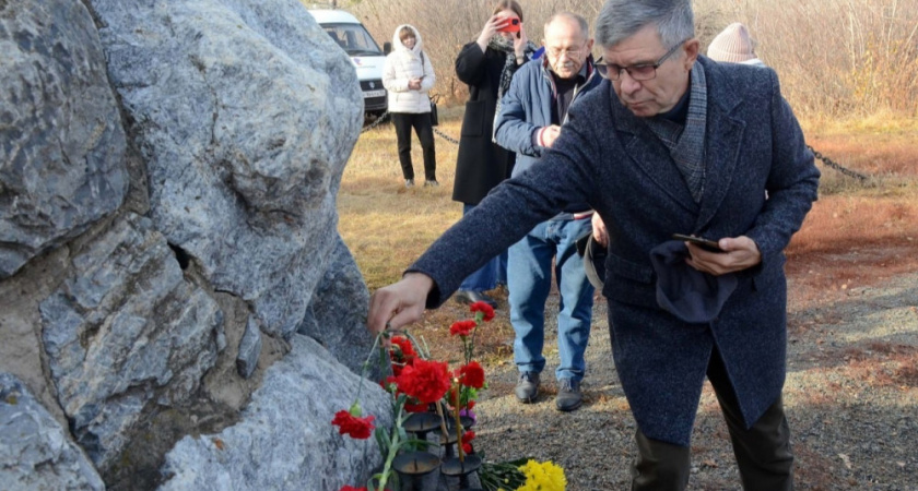 Оренбуржцы почтили память жертв политических репрессий