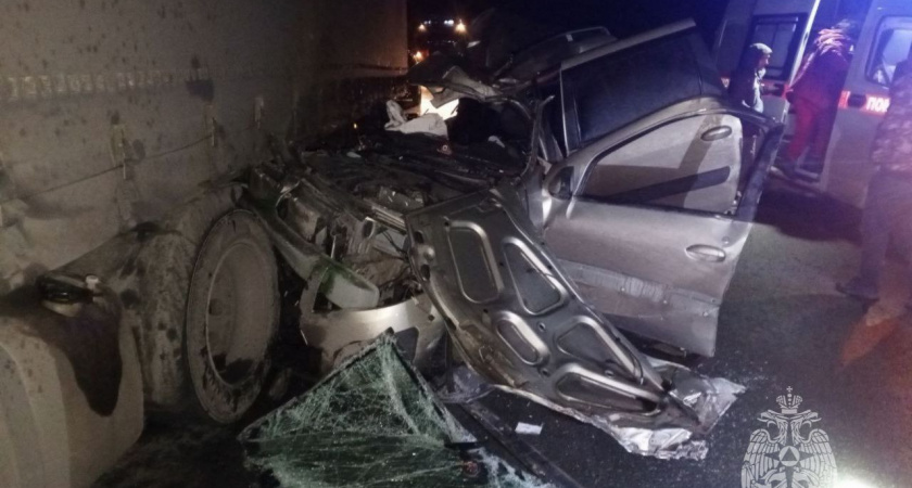 Двое погибших и пять пострадавших в страшном ДТП в Оренбуржье