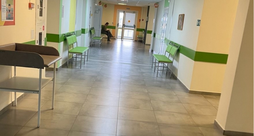 В Орской городской больнице продолжаются работы по капитальному ремонту поликлиники