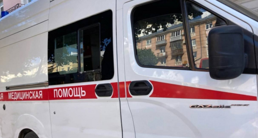 В Оренбурге спасатели освободили молодого человека от кольца на опухшем пальце