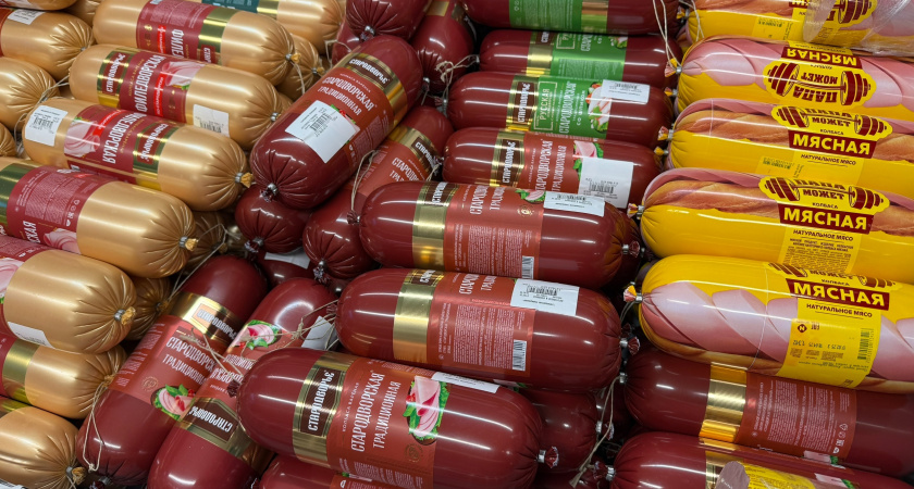 100% мясо, никакой подделки и сои: в Роскачестве назвали лучшую колбасу для оливье 