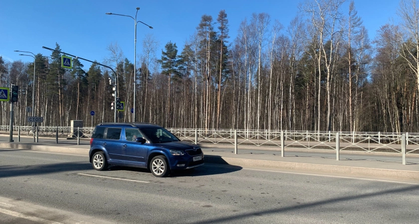 Фото к статье: В Оренбургской области закрыли дорогу из-за подтопления