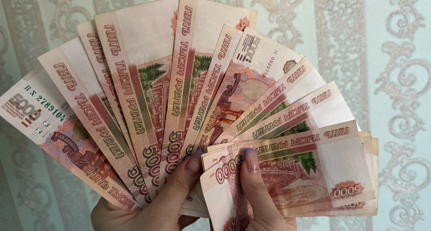 Фото к статье: Оренбурженка защитила свои деньги от мошенников