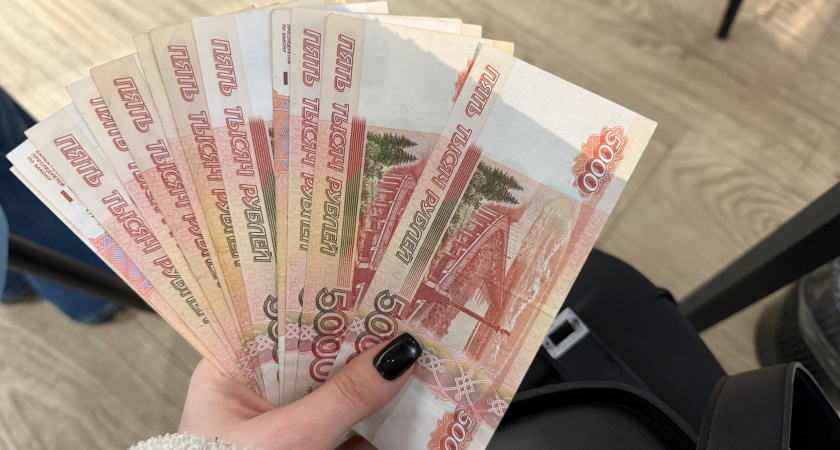 В Оренбурге женщина украла золотые украшения у коллеги 