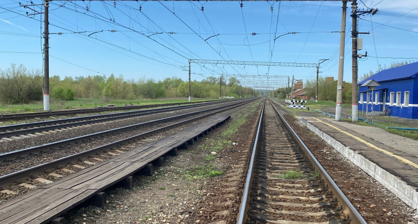 Дети разбили светофоры на железной дороге в Оренбургской области