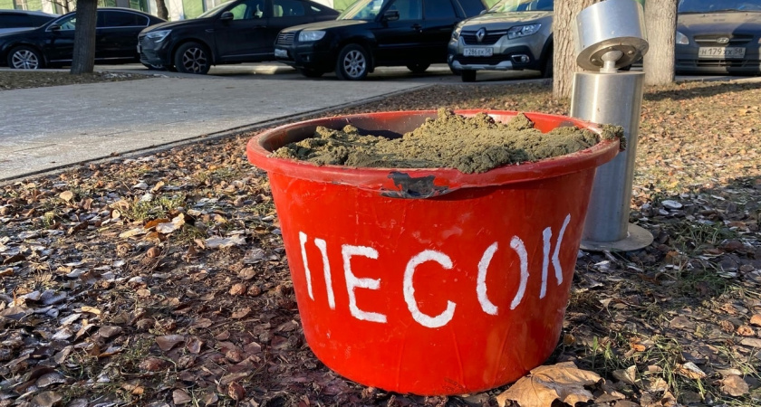  В Оренбурге круглосуточно приводят в порядок улицы и парки