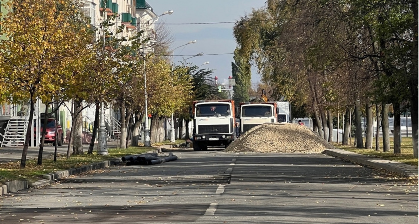 В Оренбурге ремонтируют дорогу к Бердской слободе