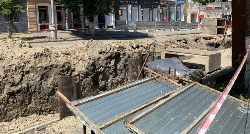 В Красногвардейском районе суд обязал чиновников заменить водопроводные трубы