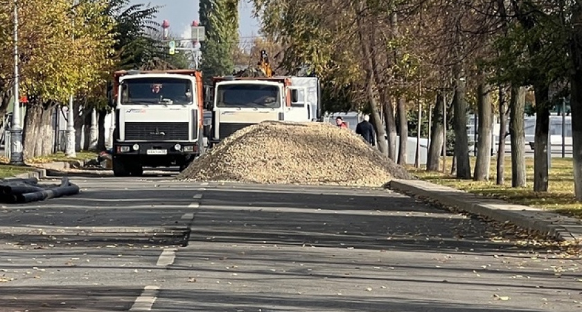 Оренбург обновляет дороги и тротуары