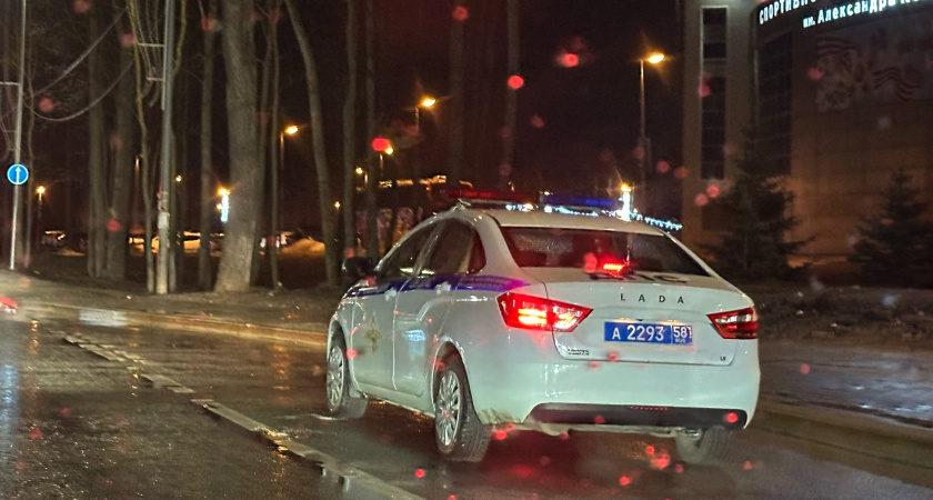 В Оренбурге 18-летний водитель не справился с управлением