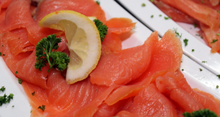 Какую красную рыбу нужно обходить в магазинах стороной даже если она по акции - запомните раз и навсегда