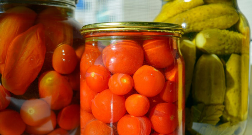 Зимой себя хвалила за то, что много закрыла: простой способ засолки огурцов без кипятка, без сахара и без уксуса