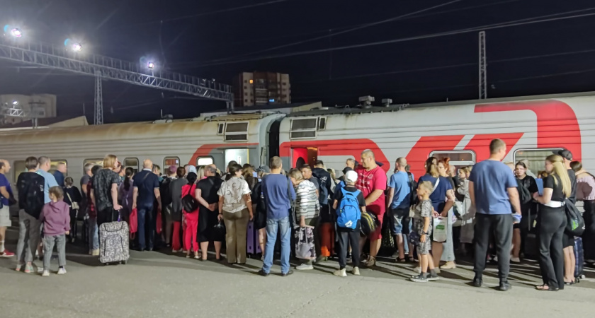 "Люди ночью плакали": россияне рассказали об адских условиях в поезде до Анапы