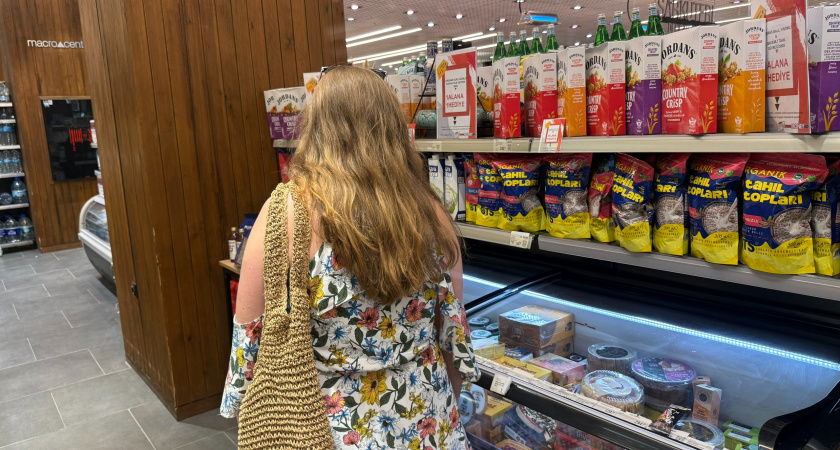 Интересные особенности магазинов в Белоруссии, которых у нас в России просто нет - русским только и остается удивляться и завидовать