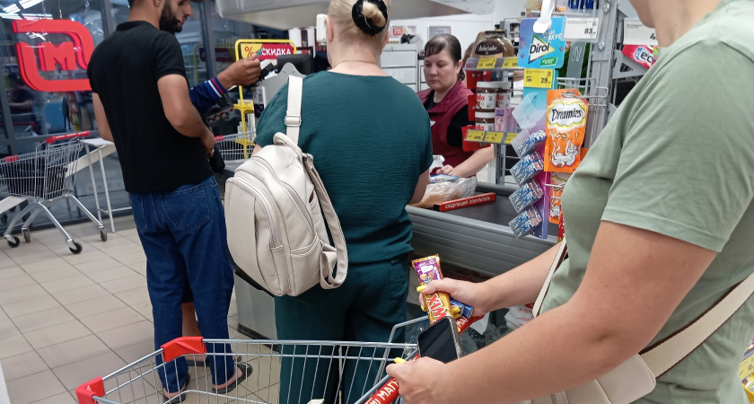 В «Магнит» завезли новые товары по соцценам. Что предлагают пенсионерам и можно ли это есть