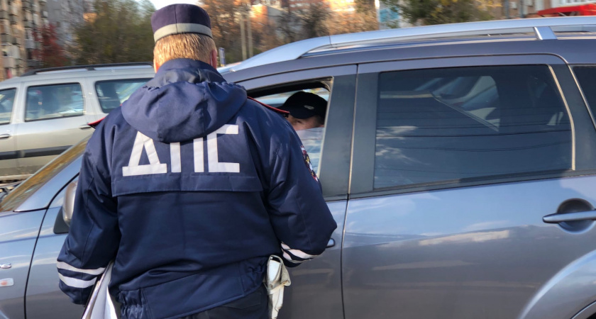 Знакомый гаишник рассказал зачем выходить из машины при остановке - запомните раз и навсегда 